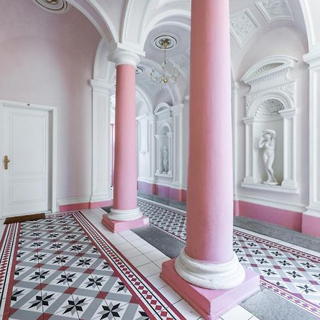 Anytime Holiday- Muzeum Apartments Praha Bagian luar foto
