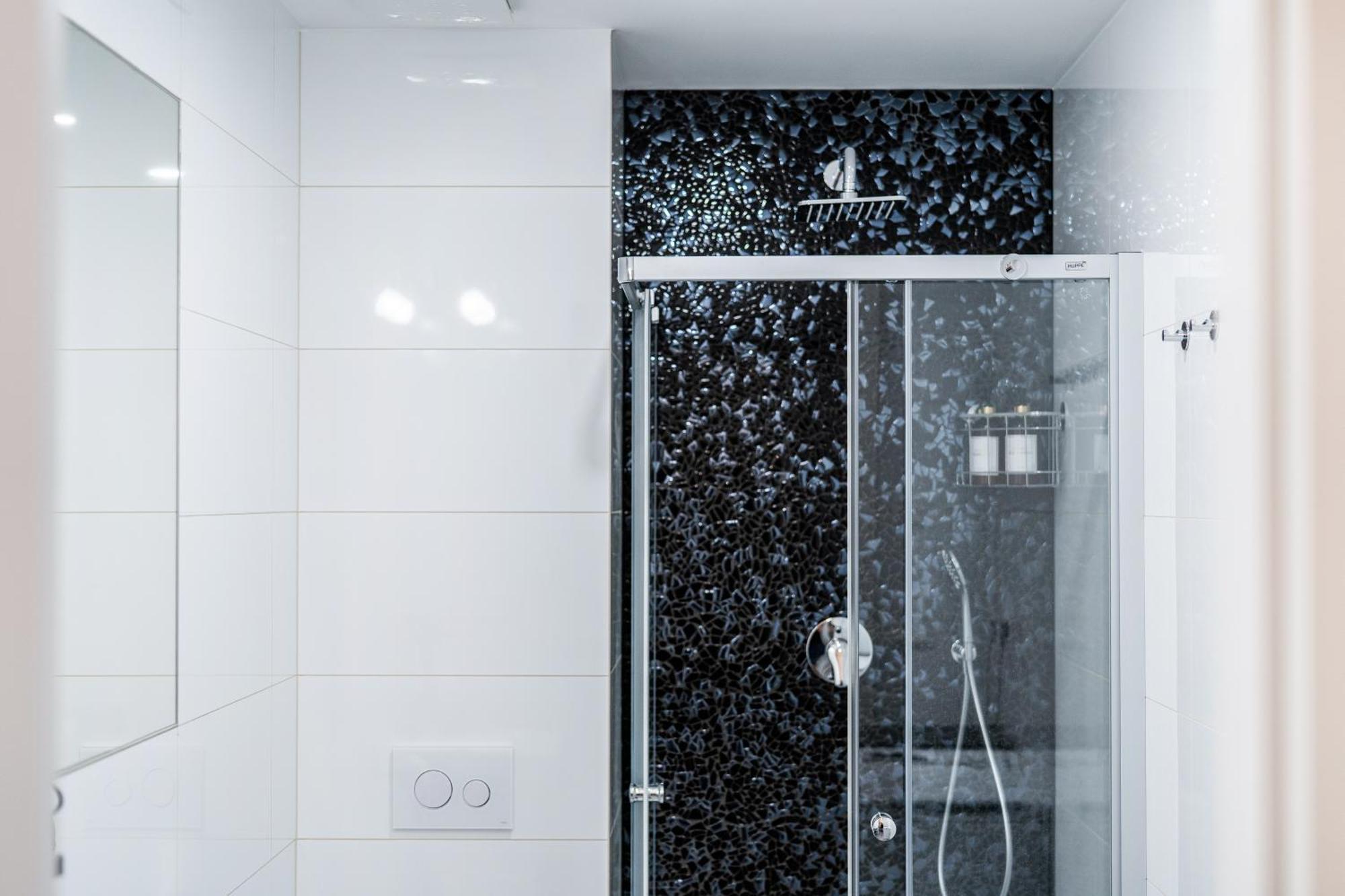 Anytime Holiday- Muzeum Apartments Praha Bagian luar foto